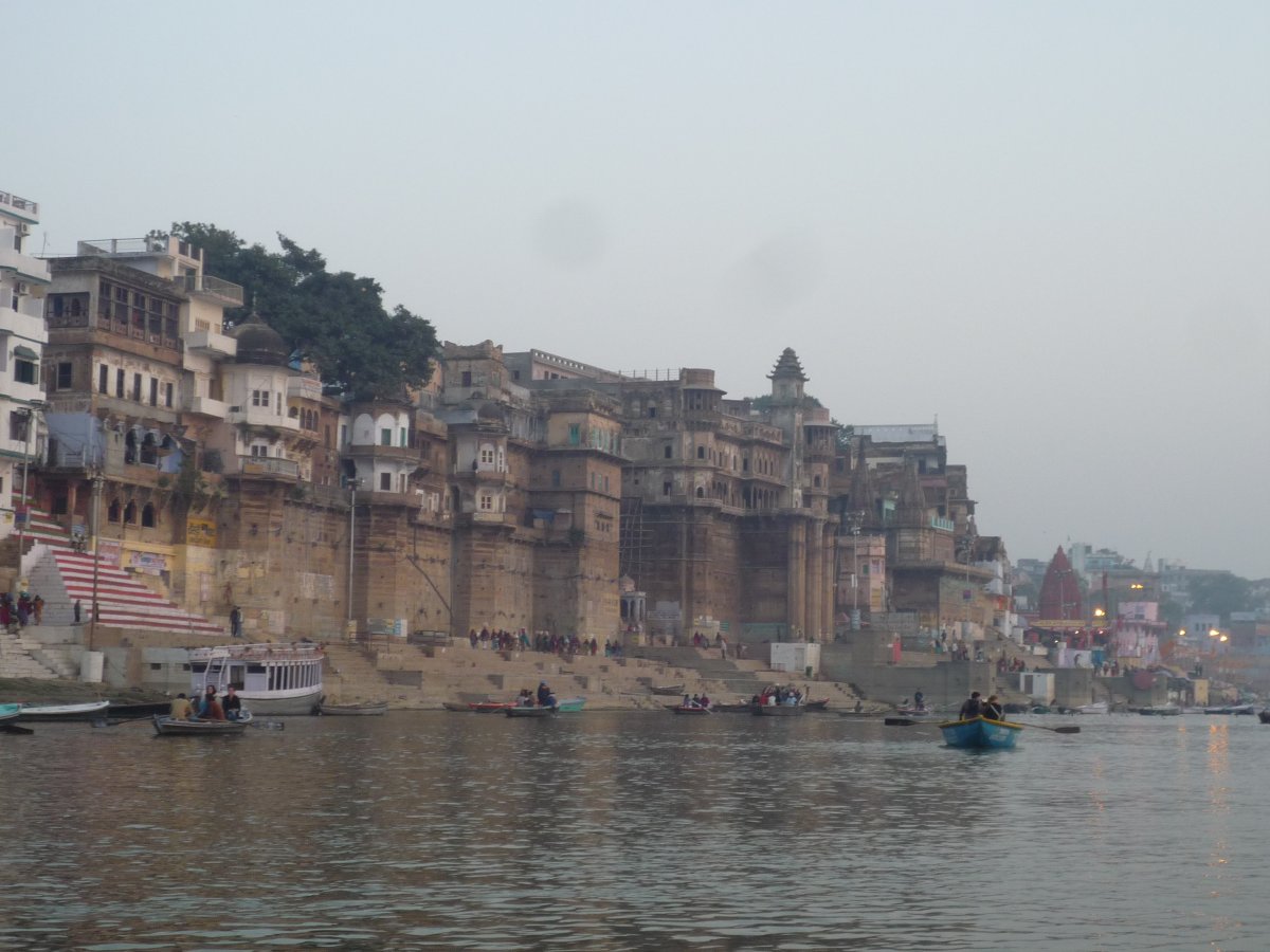Sunrise - Bank of river Ganga80